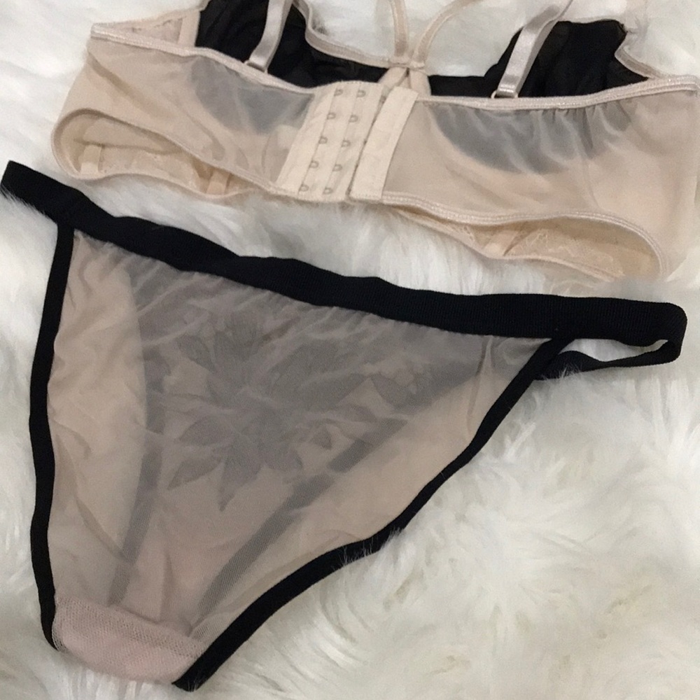 Nude & black sexy lingerie 💕 - Picture 7 of 8